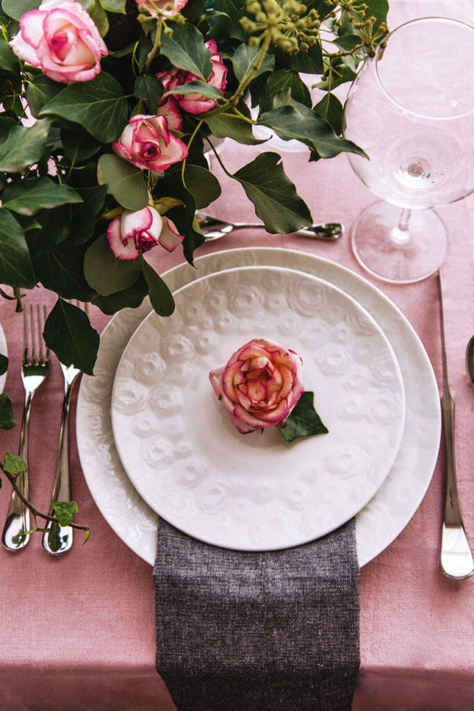 flowers on a plate art of table setting