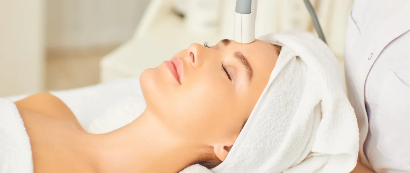 Medycyna estetyczna: kosmetolog czy lekarz, kogo wybrać?