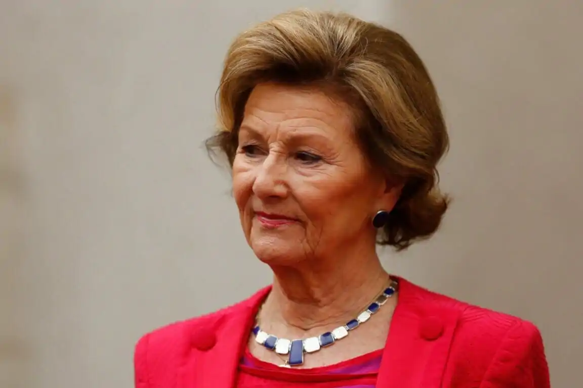 Królowa Norwegii Sonja Haraldsen. Portret GentleWoman 198gentlewoman - Królowa Norwegii Sonja Haraldsen. Portret GentleWoman