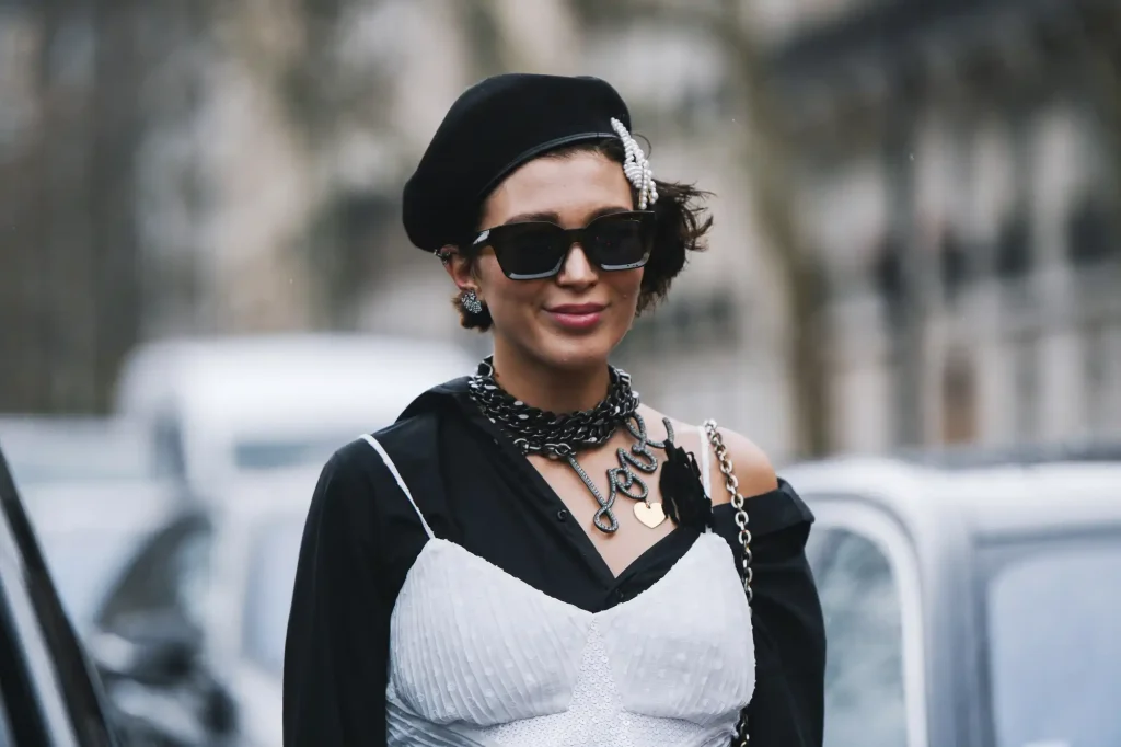 Women's accessories - cheap and effective tricks for fashionable styling. 5gentlewoman - Sunglasses