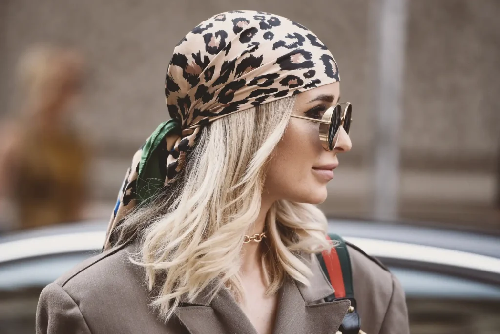 Women's accessories - cheap and effective tricks for fashionable styling. 2gentlewoman - Scarf